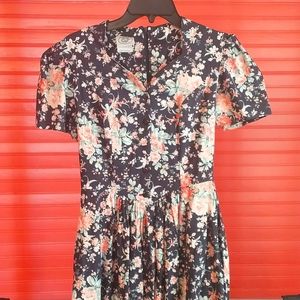 Laura Ashley Women's 6 Floral sundress